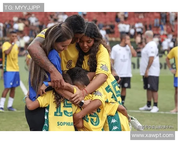 足球球星妻子们的高光时刻：聚焦美丽背后的风采与生活