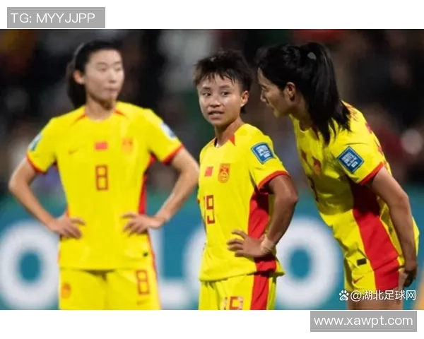 采访足球明星的女博主是谁背后的故事与影响力揭秘