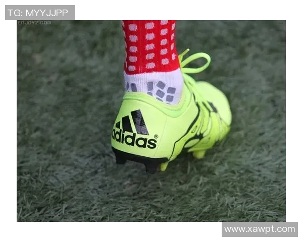 阿迪达斯球星足球：引领潮流与技术革新完美结合的顶级足球装备